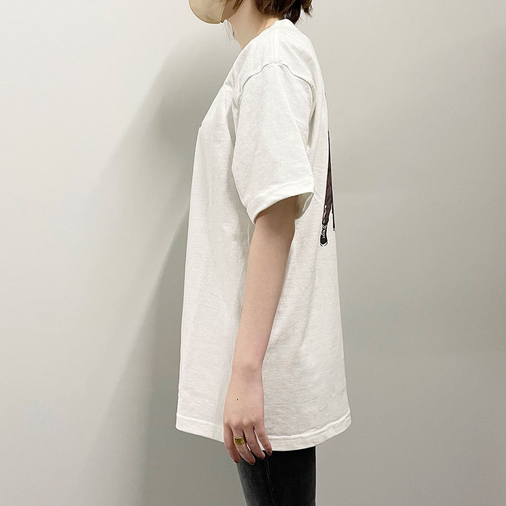 
                  
                    グラフィックTシャツ(WHITE)
                  
                