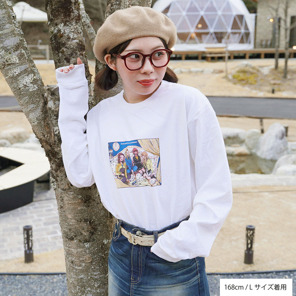 
                  
                    グラフィックロングスリーブTシャツ(WHITE)
                  
                