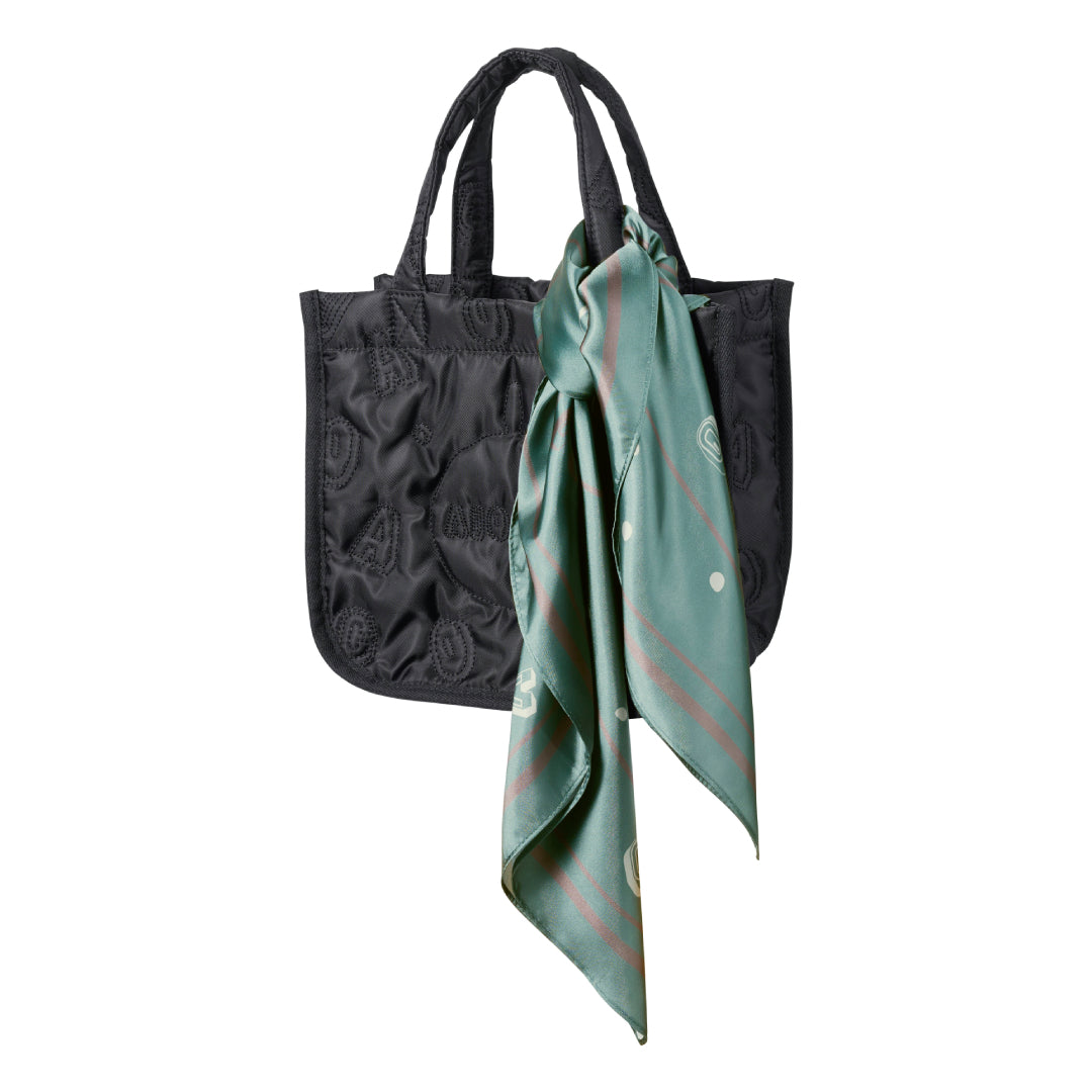 
                  
                    キルティングトートバッグ
                  
                